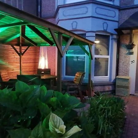 Morwenna Luxury Holiday Apartments Llandudno Eksteriør billede