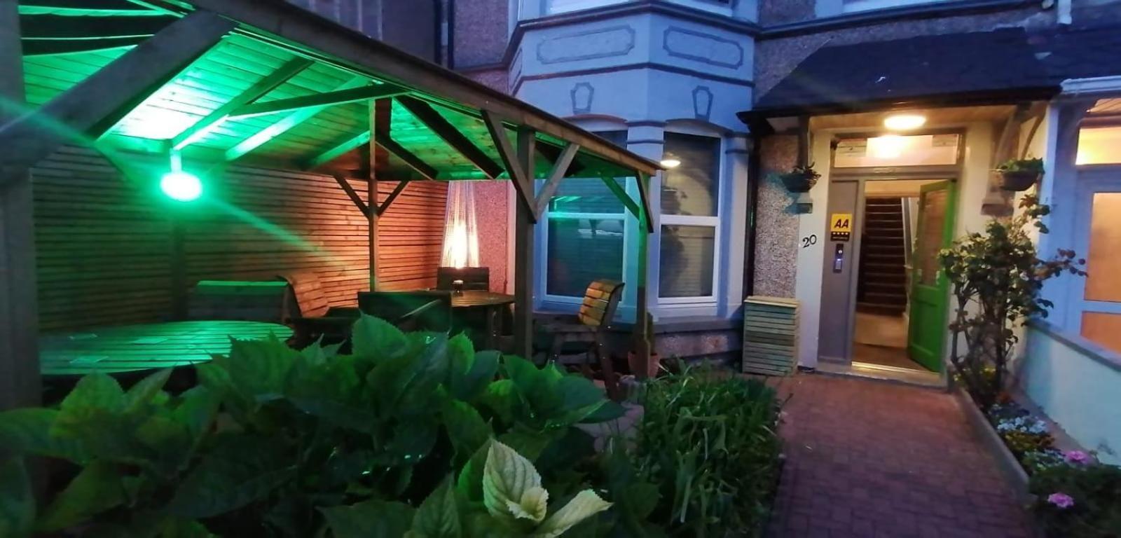 Morwenna Luxury Holiday Apartments Llandudno Eksteriør billede